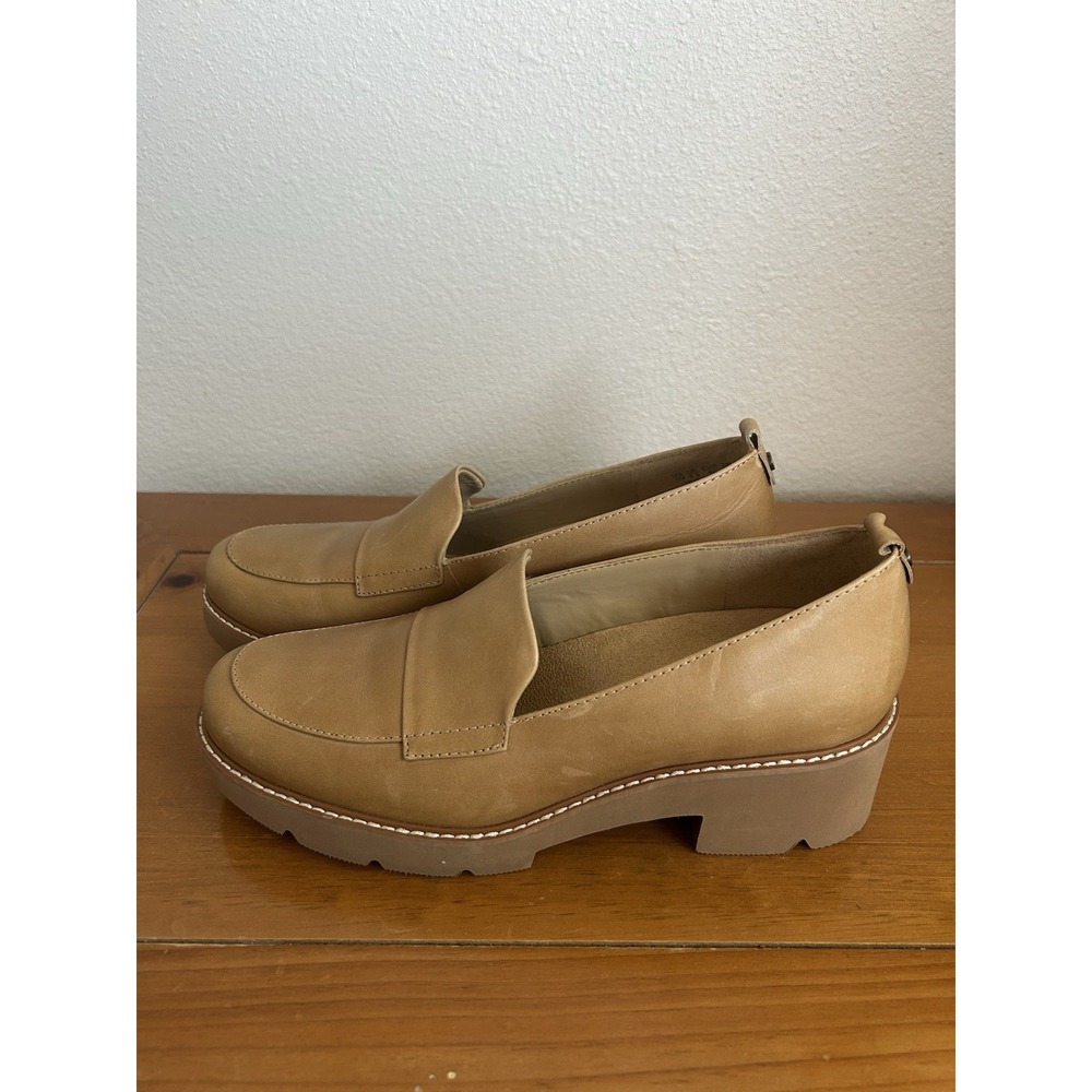 Naturalizer Tan Platform Loafers